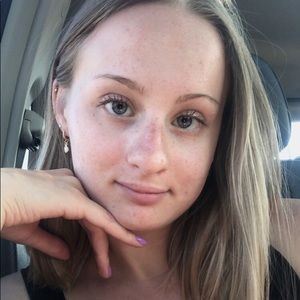 Meet your Posher, Kaitlyn